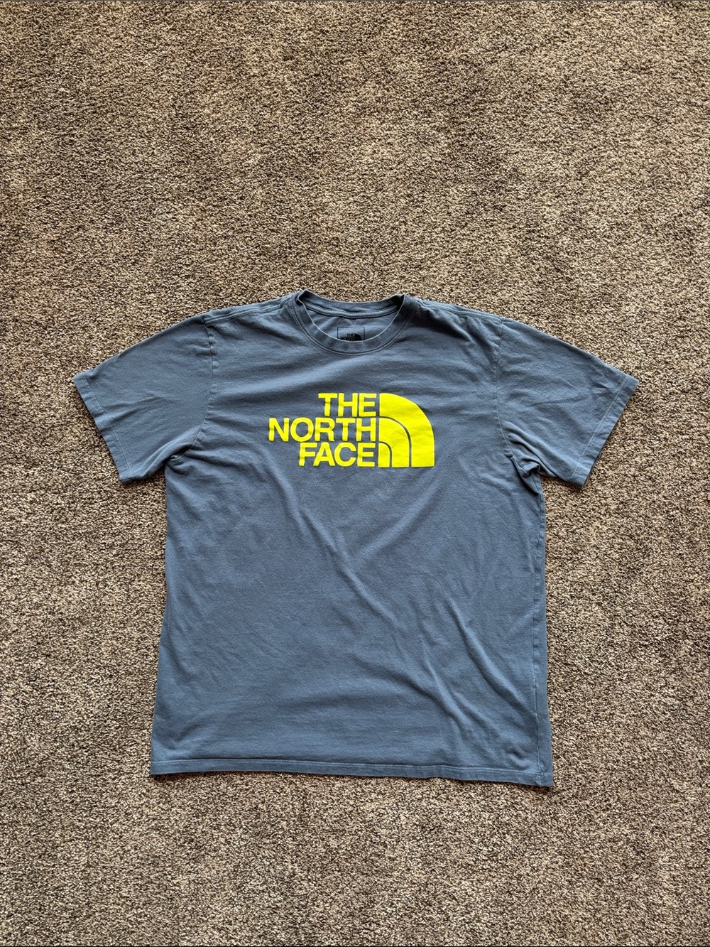 EUC Men’s The North Face blue tshirt XL